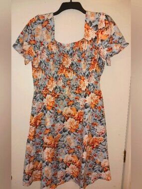 CUTE FLORAL DRESS XL UNWORN NEW